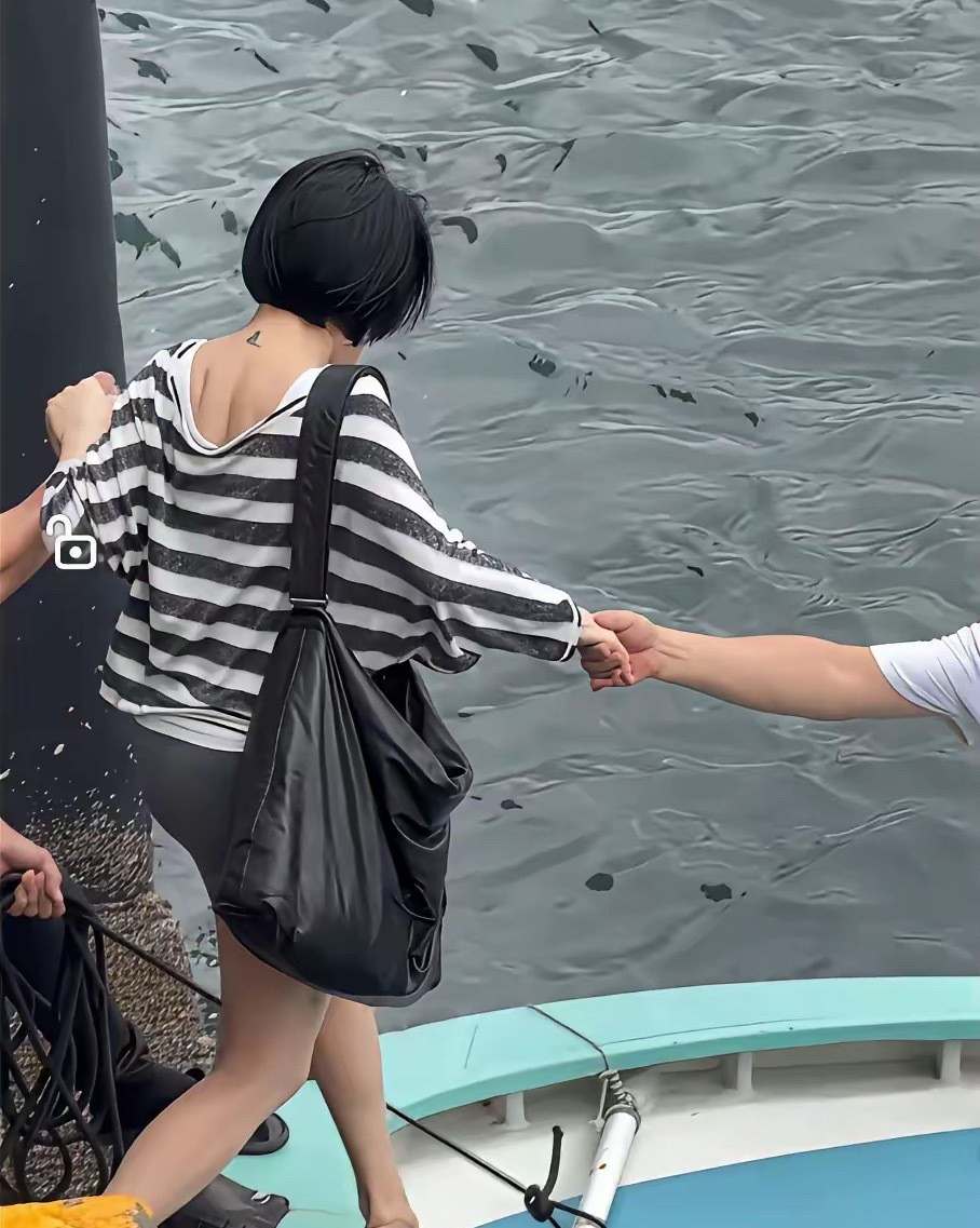 天呐，差点没认出来，美人迟暮，我们的女神也老了！