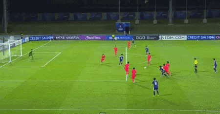 中国U17半场0-3落后，门将问题突显，秦子牛此役表现不佳……不多赘述，日本