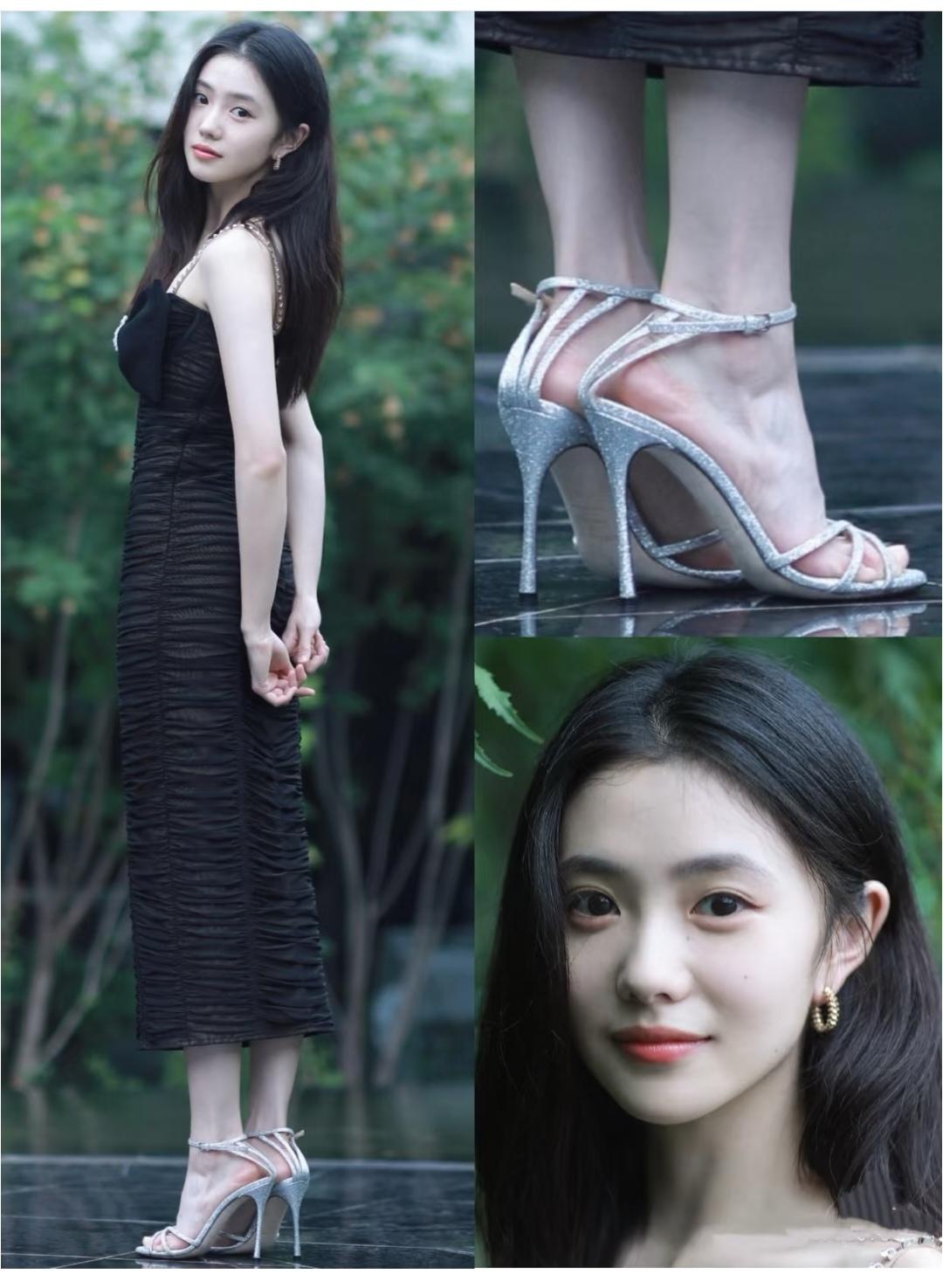 刘浩存，脚丫子看着太嫩了。