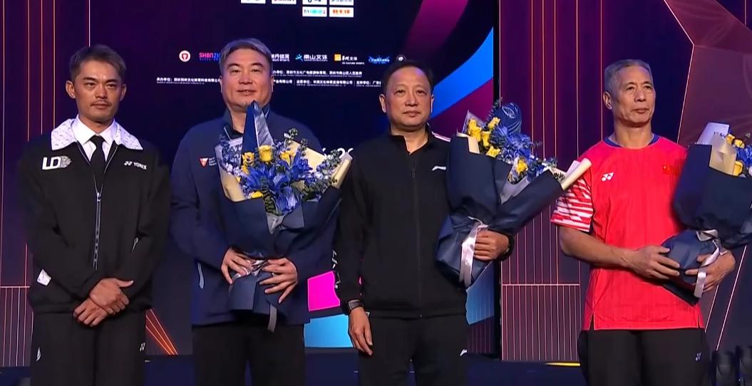 不是熊国宝会说话，林丹就尴尬了。天王杯是林丹创办的。2025年天王杯搞得渐成规