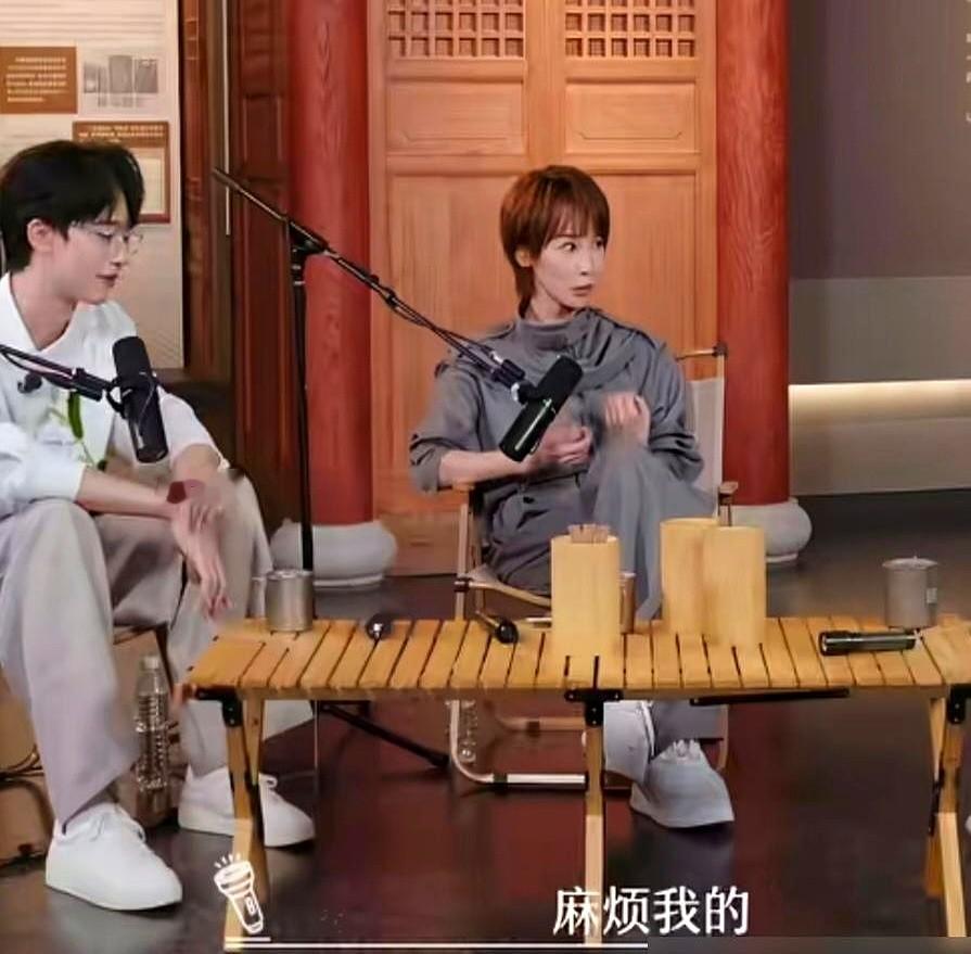 谢楠进产房那天，大左和沈凌拼了命往里挤，吴京在旁边急得直喊：“我才是她老公！”这仨人的交情真不是演出