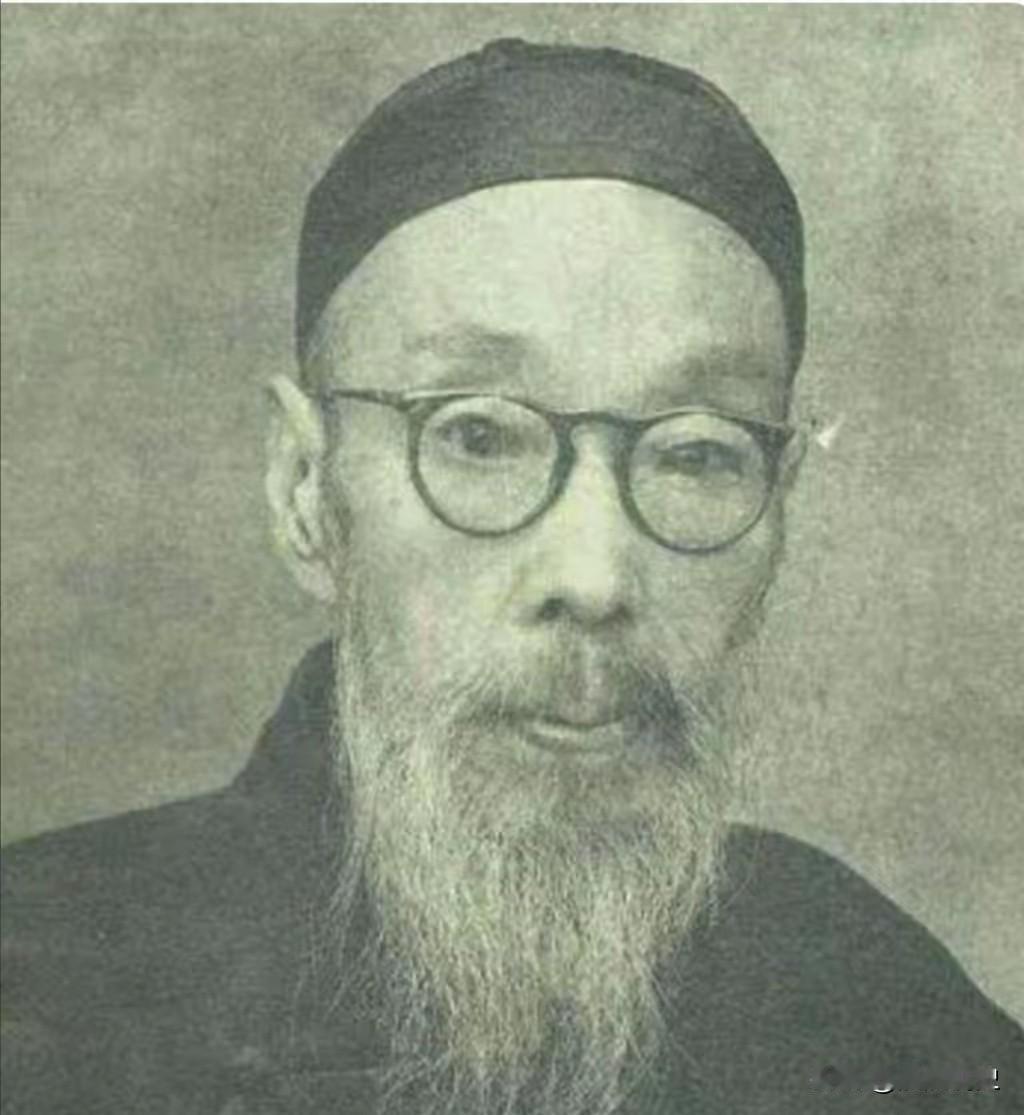 1935年,毛泽东大渡河陷死局，这时，李富春跑来说：“主席，一名晚清90岁秀才，