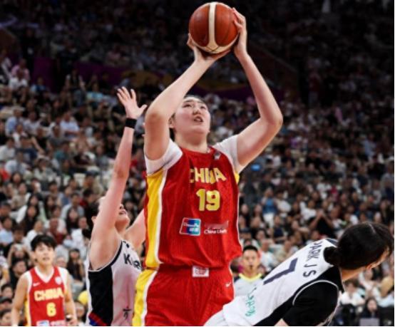 中国女篮大胜韩国！一夜创四大不可思议，一人表现超张子宇杨舒予 在2025亚洲