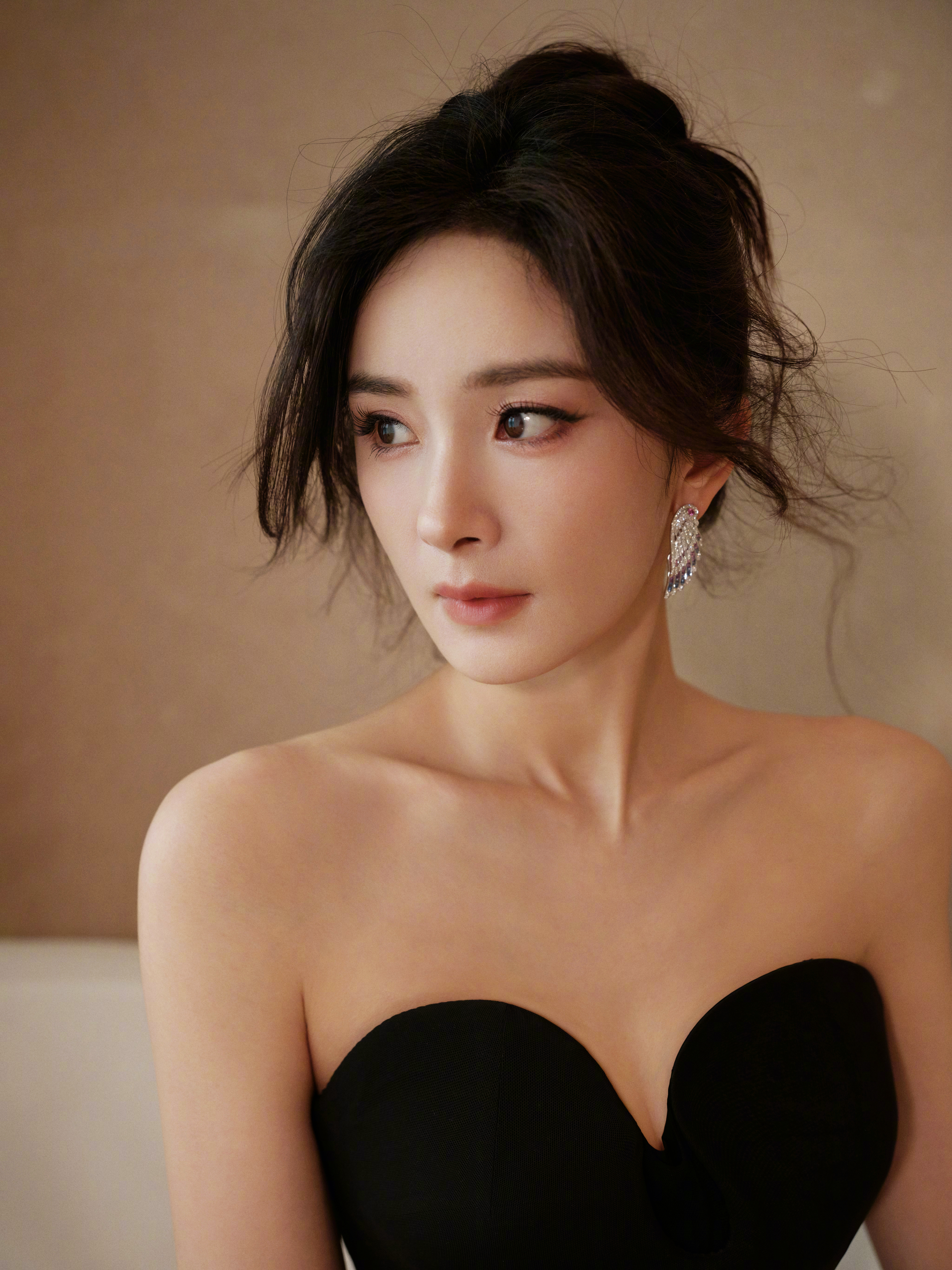 精品之夜闪闪发光的mi✨✨✨化妆：金鹤龙🧏♂️