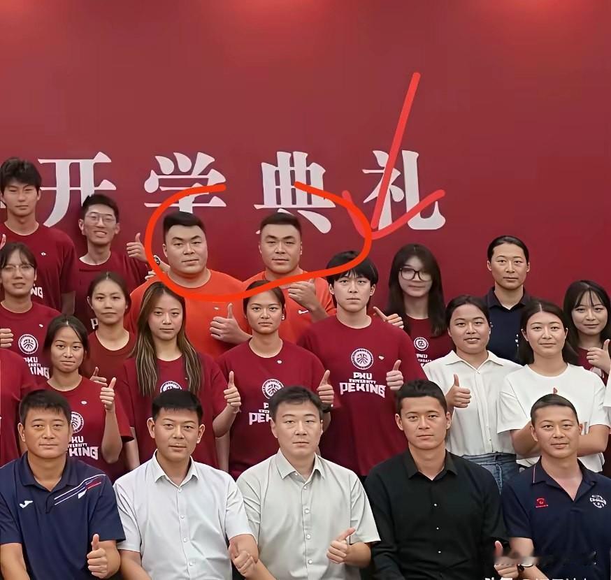 坏了，王楚钦外号不保了！王楚钦号称大头，就是头很大的意思吧。9月2日王