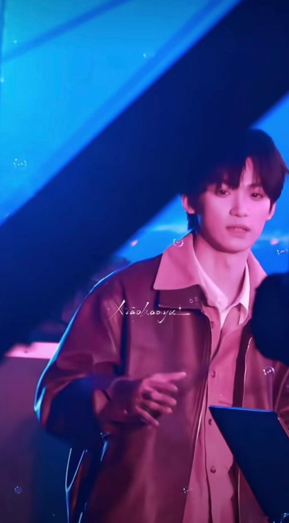 梓渝瘦了一大圈了。。。