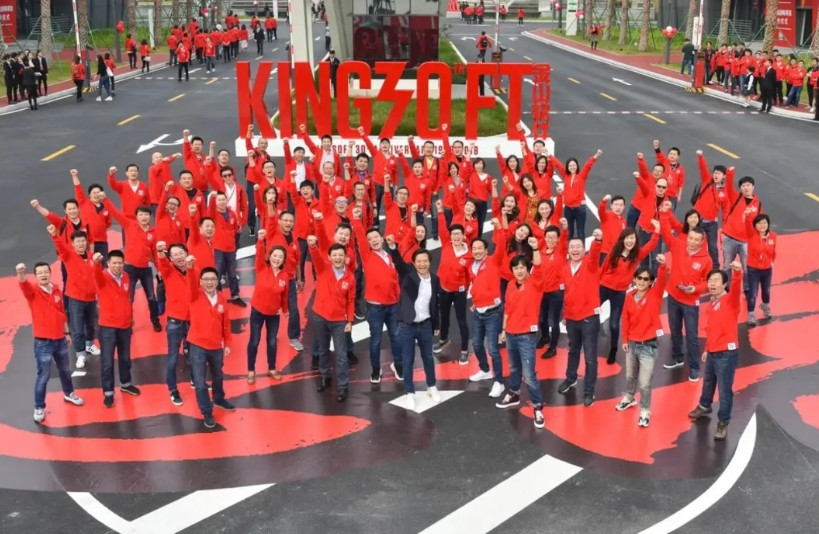 金山第二次危机，雷军再次出山拯救老东家！2007年雷军作为CEO带领金山上市