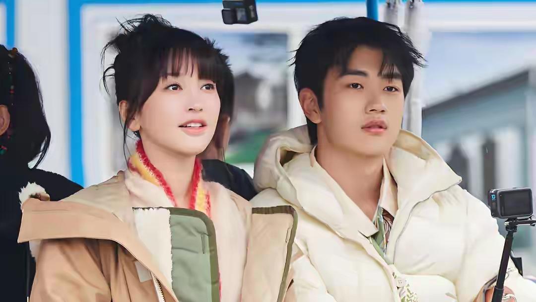 金莎和孙丞潇在一起久了，夫妻相都有了。此情若是甜蜜长久，又岂在乎年龄大小。