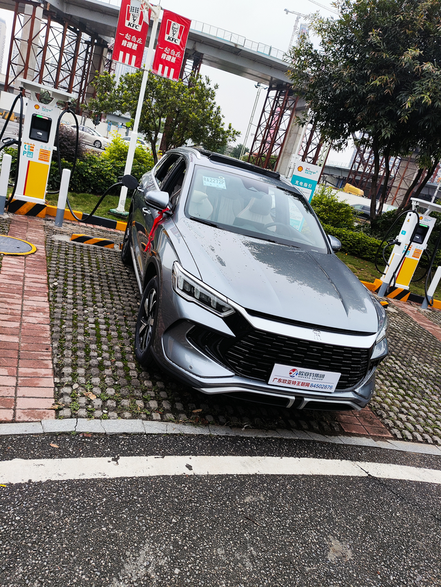 比亚迪宋prodmi冠军版110k超越板买车不到一个月，降价了5k,真的没谁了