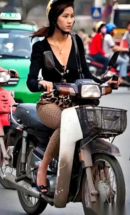 越南人，宁可攒好几个月工资，花一万块买辆本田摩托。也不碰咱们三四千就能拿下的国