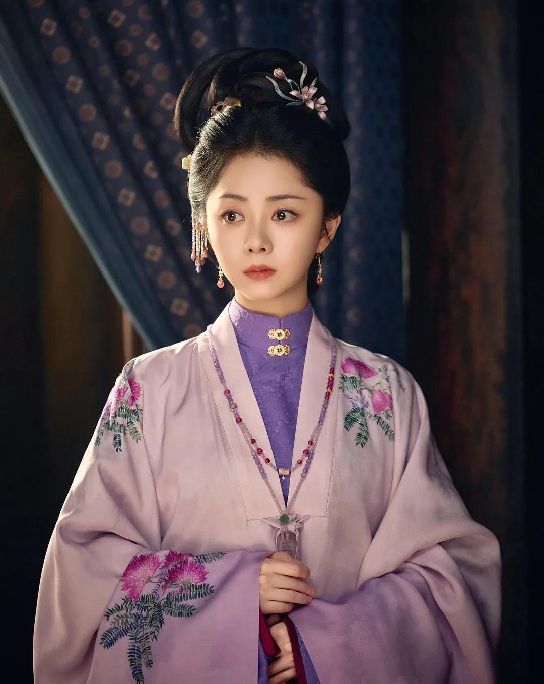 《兰香如故》里面没有双洁，没有从一而终的感情，真好！追完《兰香如故》，最想感