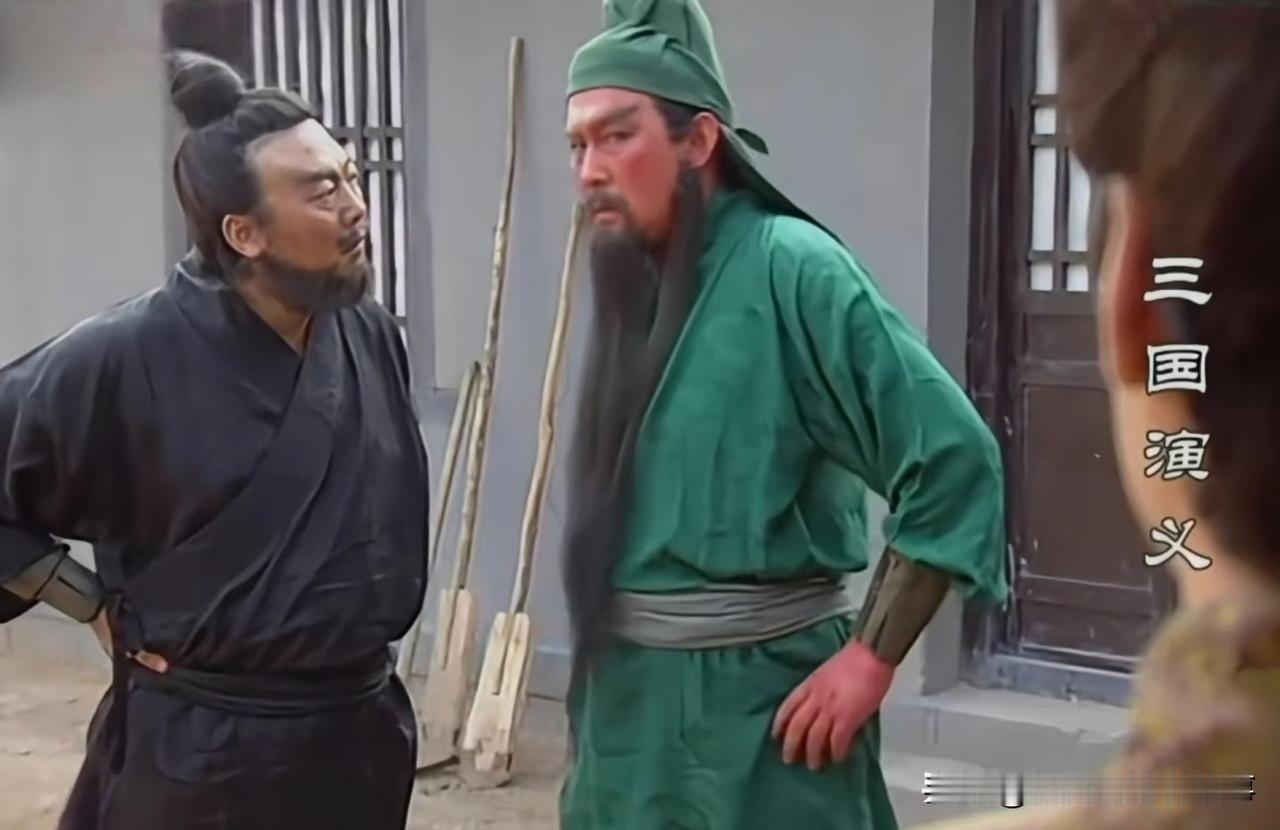 别被演义骗了！关张根本不是卖绿豆杀猪的，武力值全靠战场磨出来的总有人好奇关羽张