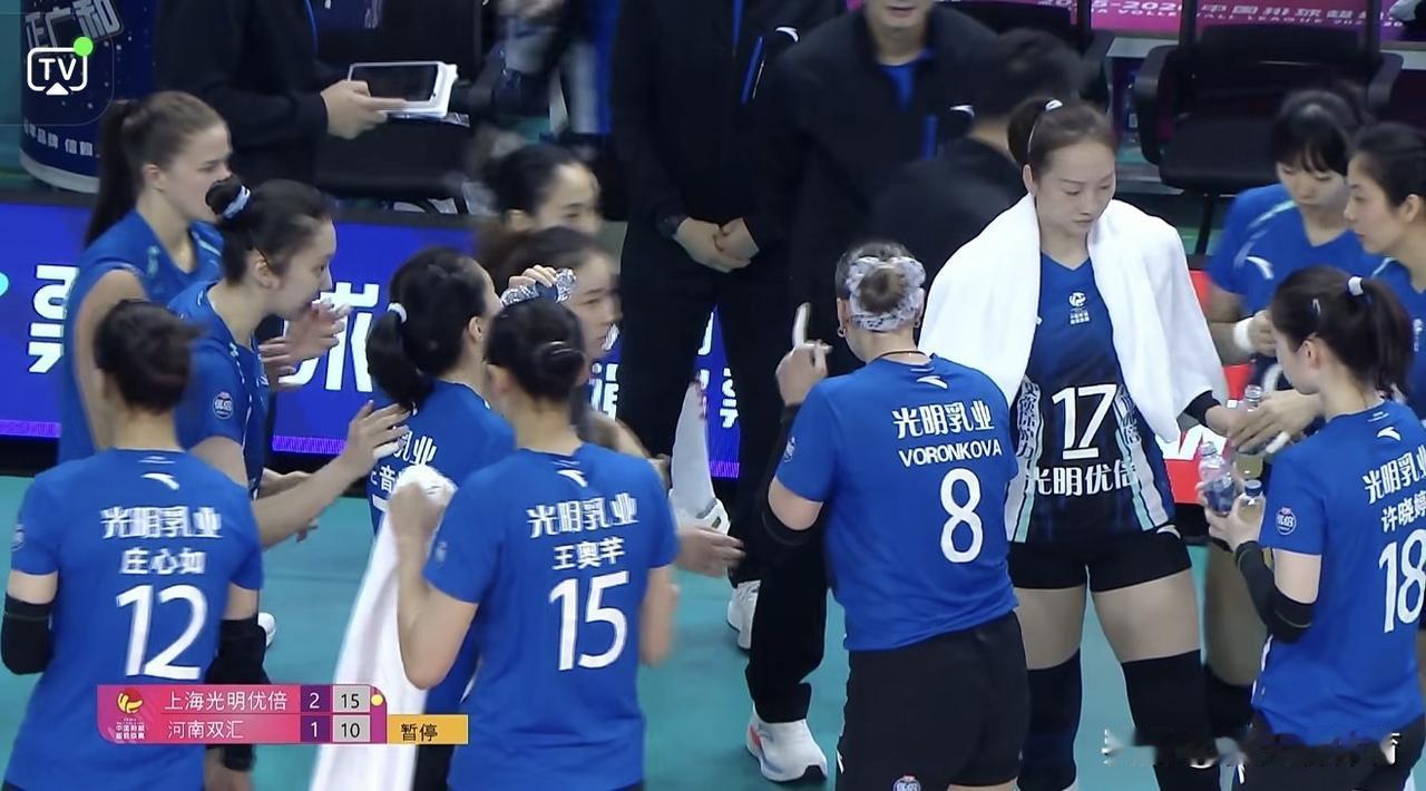 上海女排赢河南女排赢得也是不容易啊！朱婷自从全运会带了河南女排之后，到了联赛真的