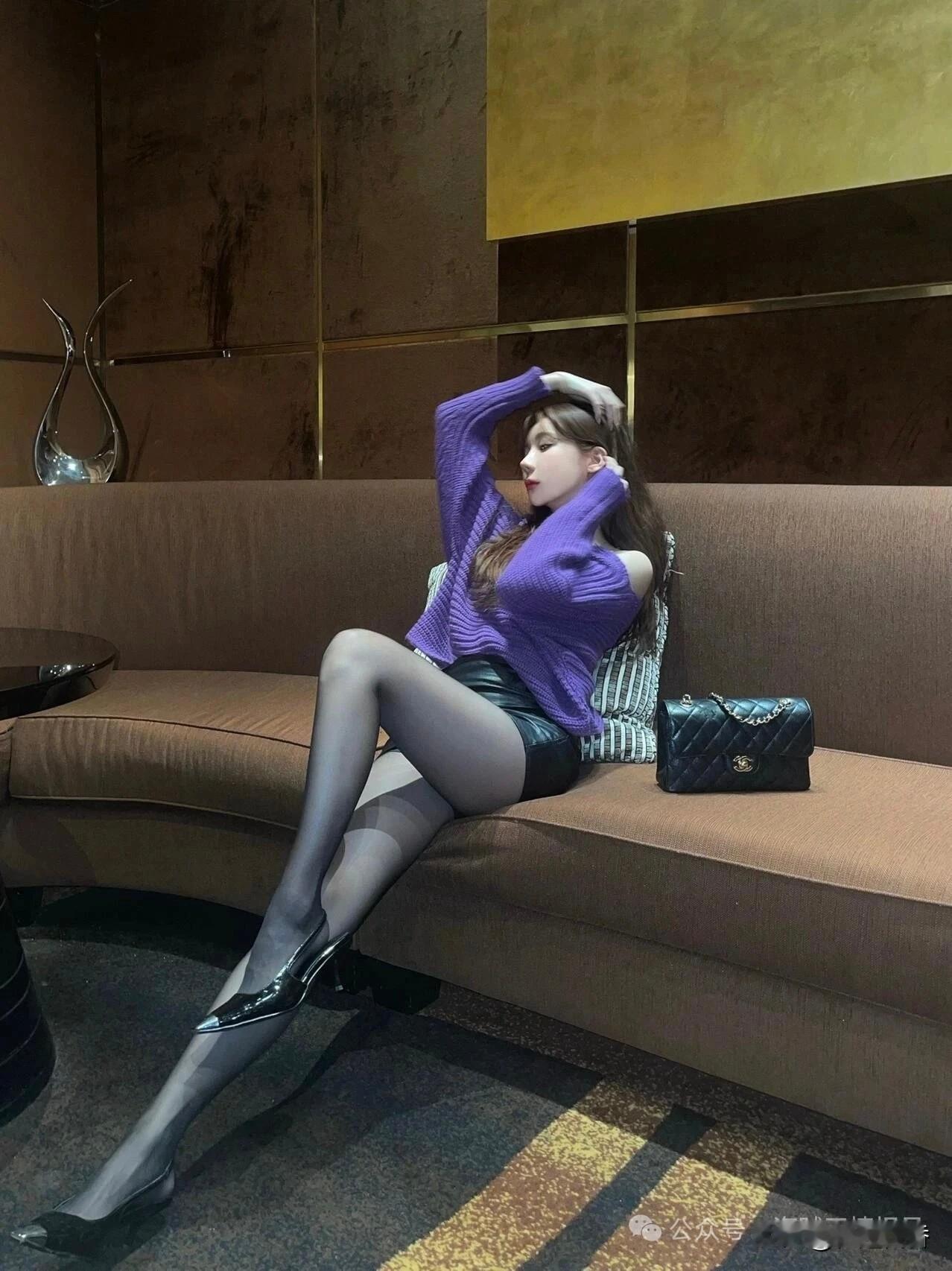 是紫色韵味足还是黑丝更有性价比？评论区告诉大家！
