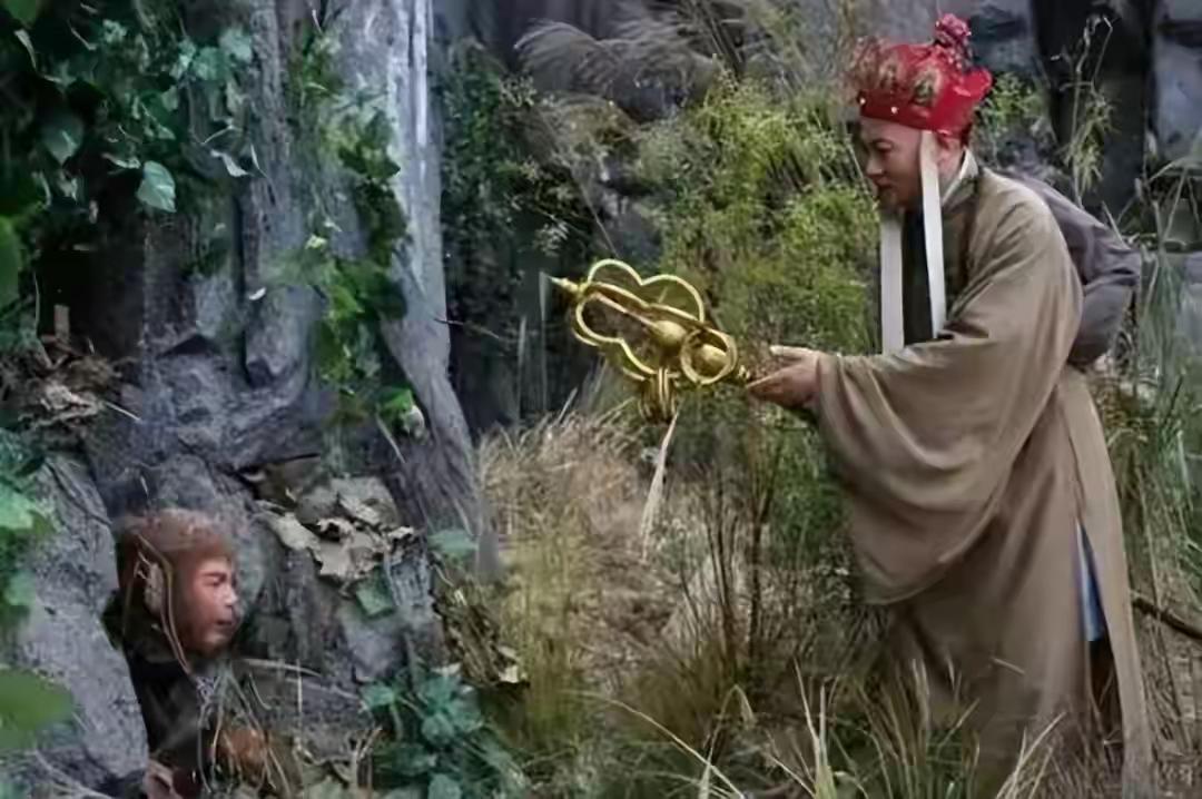 同样法力高强，取经路上悟空吃不吃都行，为何八戒却一路喊饿《西游记》里最有意