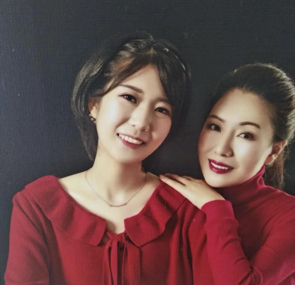 女孩家门口被害后续：27岁没谈过恋爱，母亲见到遗体时头上还有刀。成都紫雅被杀害的