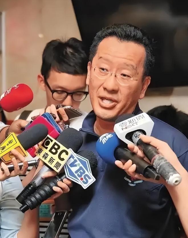 台“国防部长”顾立雄发表声明，4月27日，针对大陆将对台军售七家欧盟企业列入