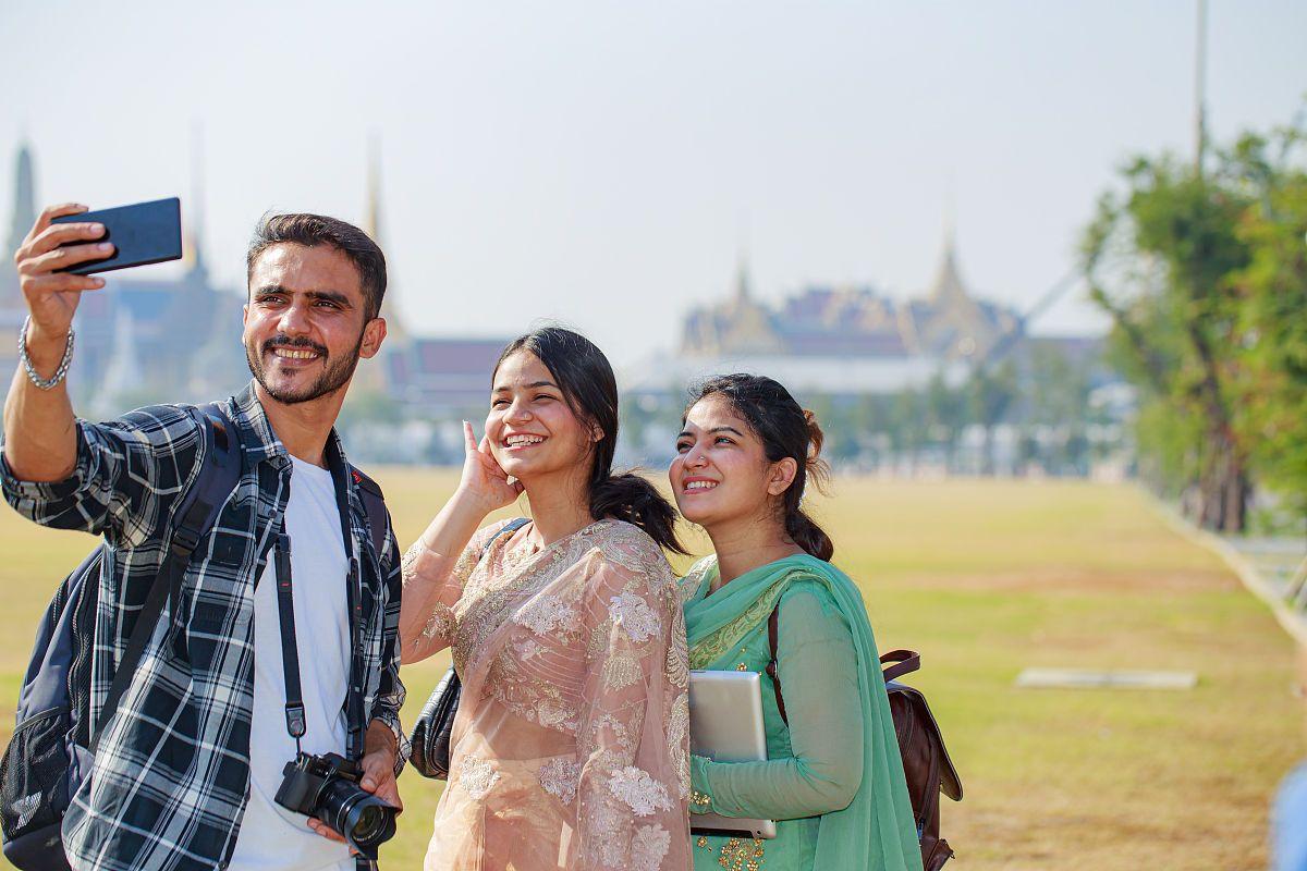 国家为什么不给农村光棍牵线搭桥去娶东南亚穷苦人家的姑娘？说真的，这问题一听就