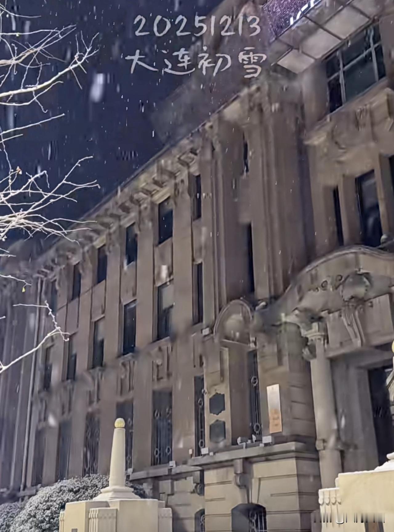 你作为单位的中层领导，是不是也遇到过这种窒息时刻：你桌上的活儿已经堆成山了，