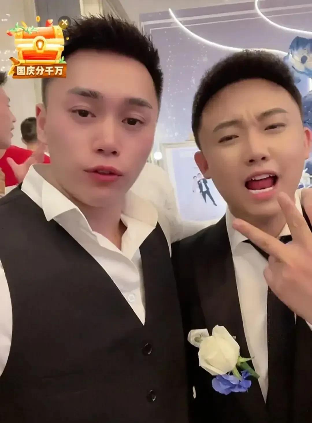 驴家小胖又开始里挑外撅带节奏，称刘二狗不想被辛选架空，所以故意和辛巴讨厌的四川可