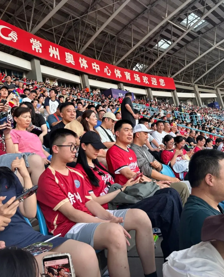 李想到底有几个孩子？我听说好像有五个，我想理想的i8应该就是想哥专门给他家设计