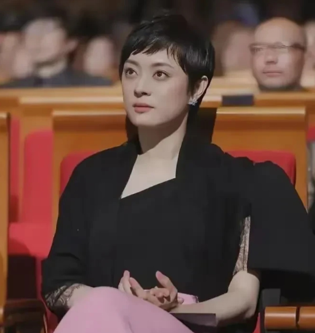 怪不得孙俪能成功呢，张艺谋就曾经说过她，她的聪明之处就在于她的
