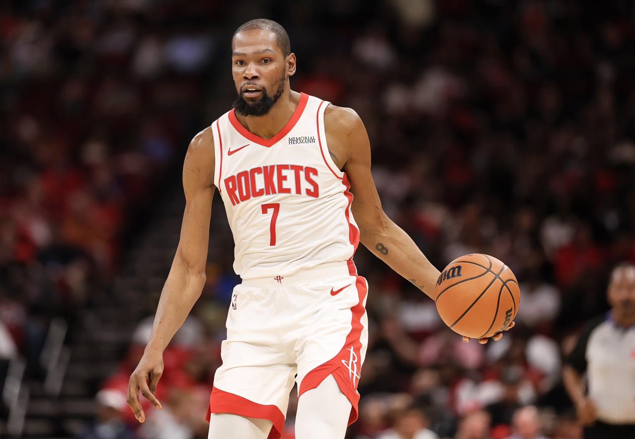 哈登：杜老大，你们现在打个残阵灰熊都那么费力了吗？？？杜兰特：你还别说，要不是