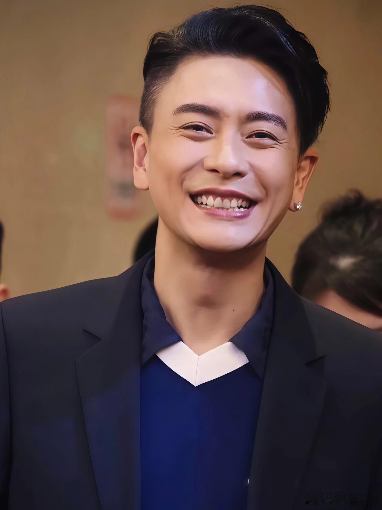 痞帅天花板黄宗泽，曾经也是地主家的“傻儿子”黄宗泽6岁已经是潮男