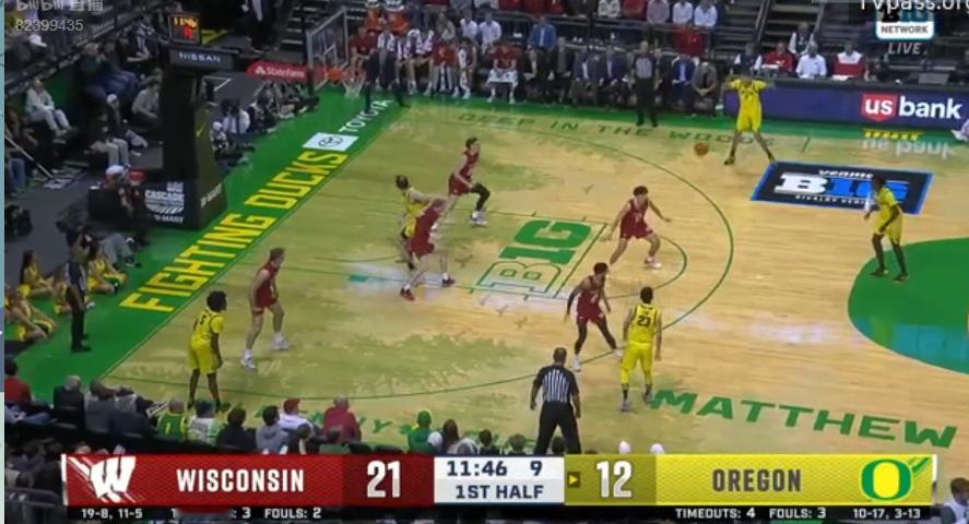 林葳第一个中距离不进，对方就守联防。。。。。。这就是ncaa的执行力。反应很快，