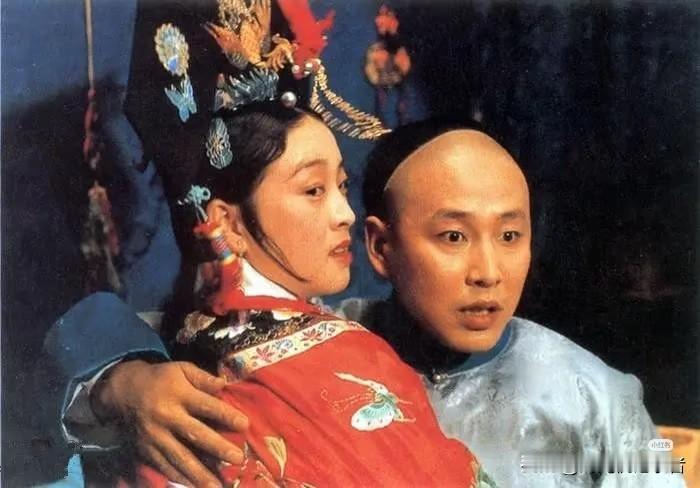 一代妖后时期的刘晓庆看起来怎么那么显老，还没有现在年轻呢？但是那时候真是天然粉黛