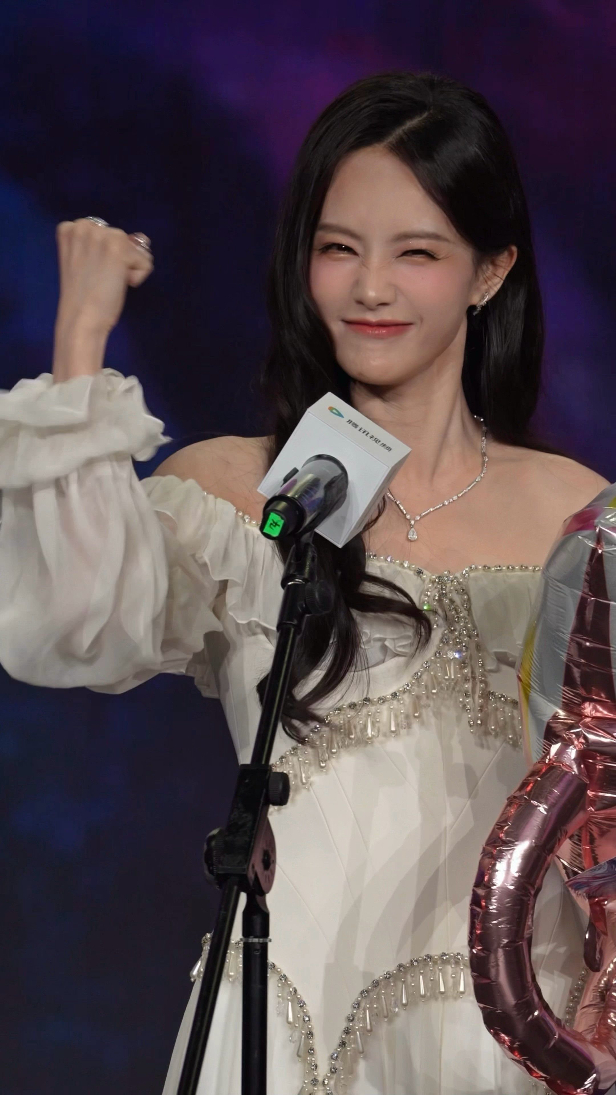 李一桐live图李一桐李一桐