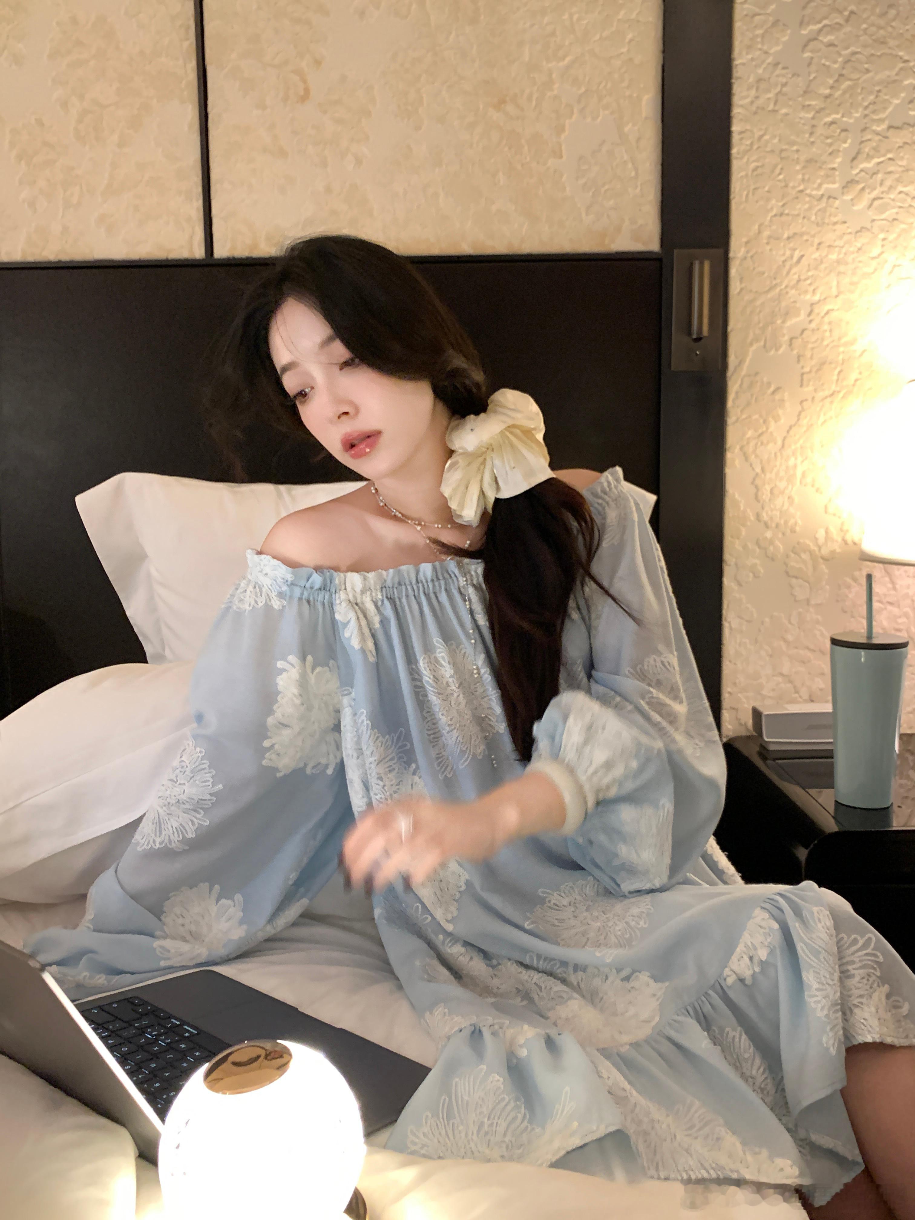 睡不着了，起来了分享一下我寡淡无味的早餐🥱