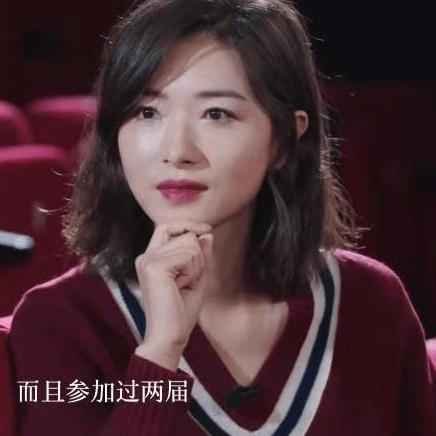 主持人问万茜：“你坦言自己不红、享受自由，到底是真心看淡，还是藏着不甘？”万