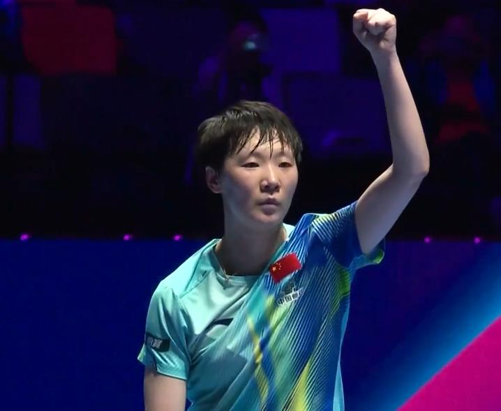 王曼昱打桥本精疲力竭时，裁判来帮忙了。4月4日，在乒乓球澳门世界杯的1/4决赛
