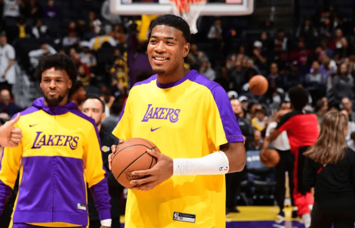 NBA常规赛，湖人108-125不敌太阳。本场比赛，湖人前锋八村垒出战23分钟