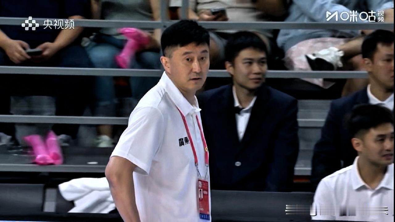 恕我直言，广东队现在最重要的球员就是徐杰，胡明轩可以不打，但徐杰不能缺席，全运会