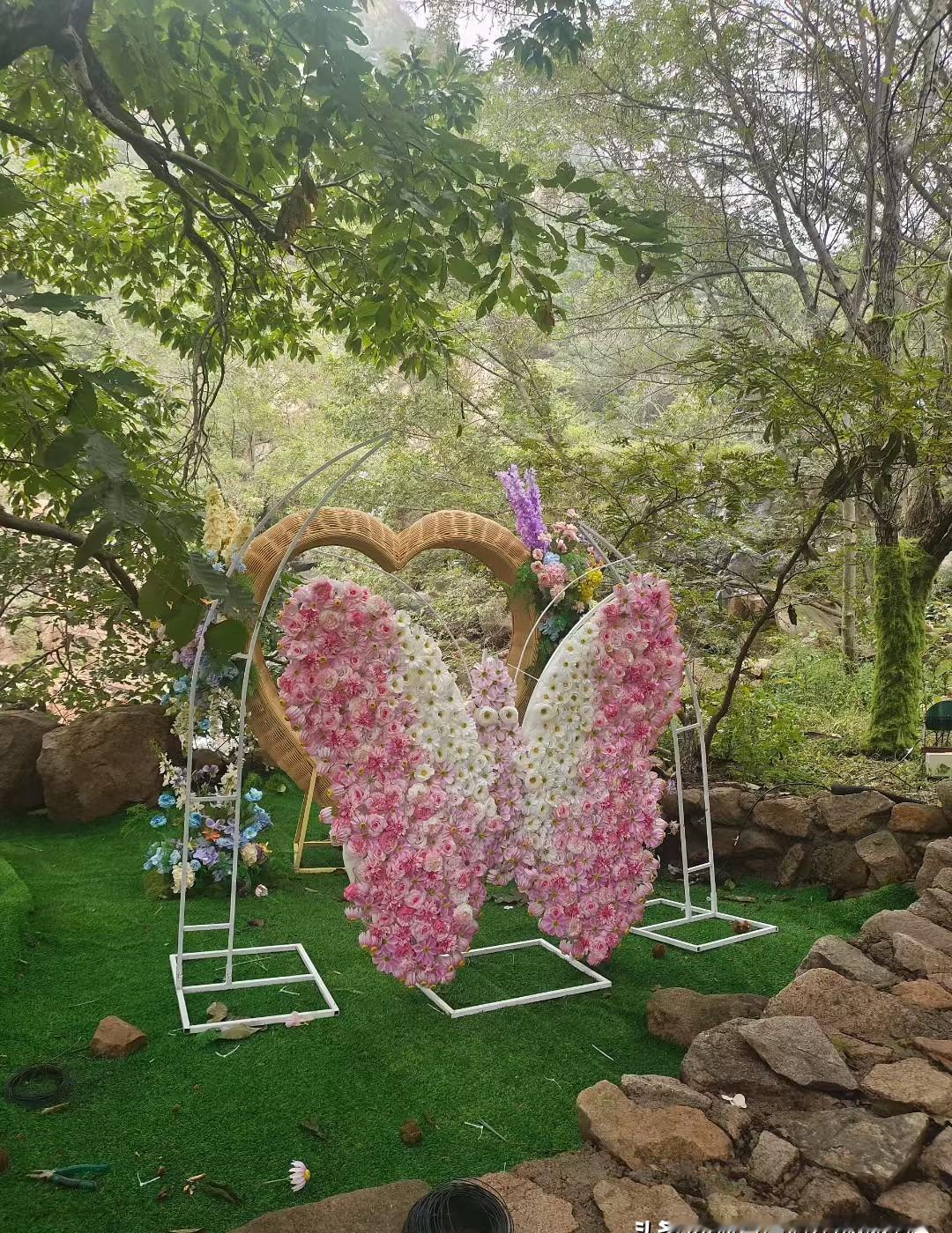 白天小睡3次，晚上喂奶3次，这作息表像不像给机器人设的？保姆得盯着宝宝吃喝拉撒