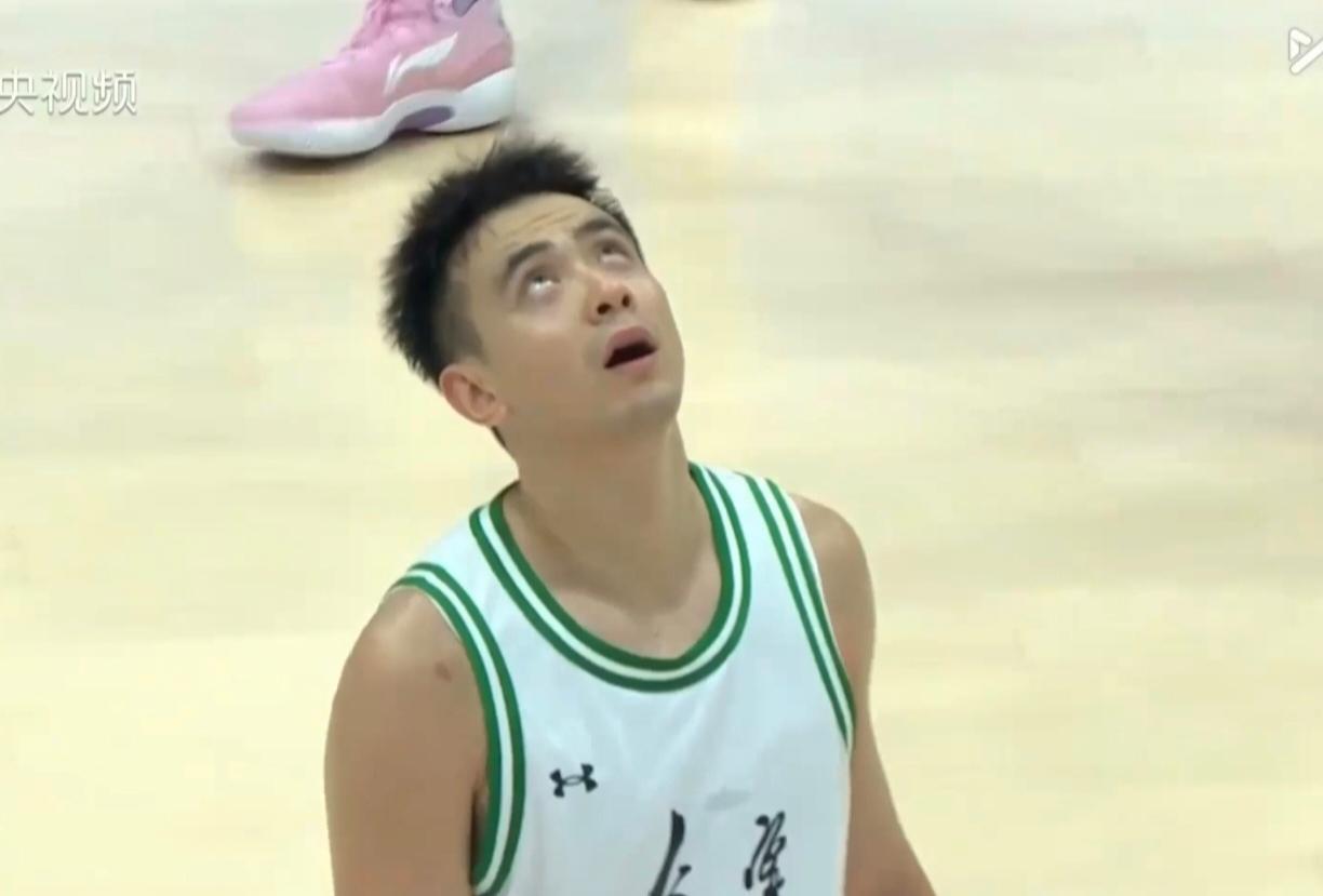 郭士强必带赵继伟！场均10助攻+巅峰状态，国家队真核不容缺席