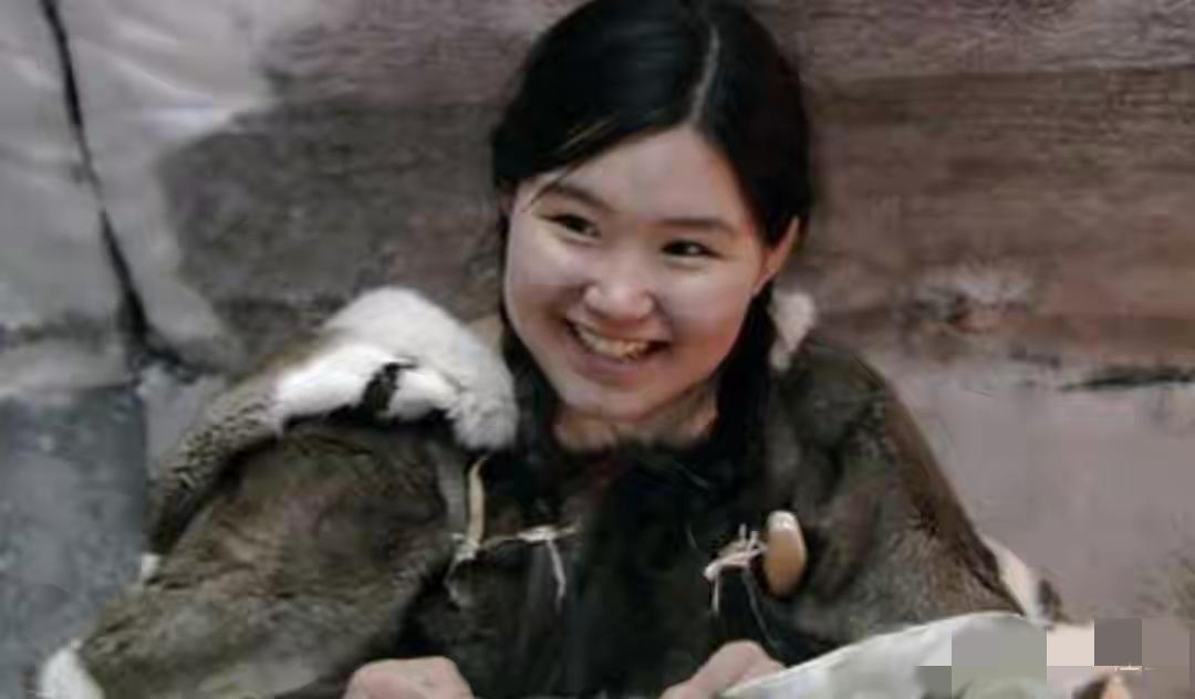 格陵兰岛的原住民是“黄种人”，无论丹麦还是美国，都无权争夺该岛。大家有没有发现