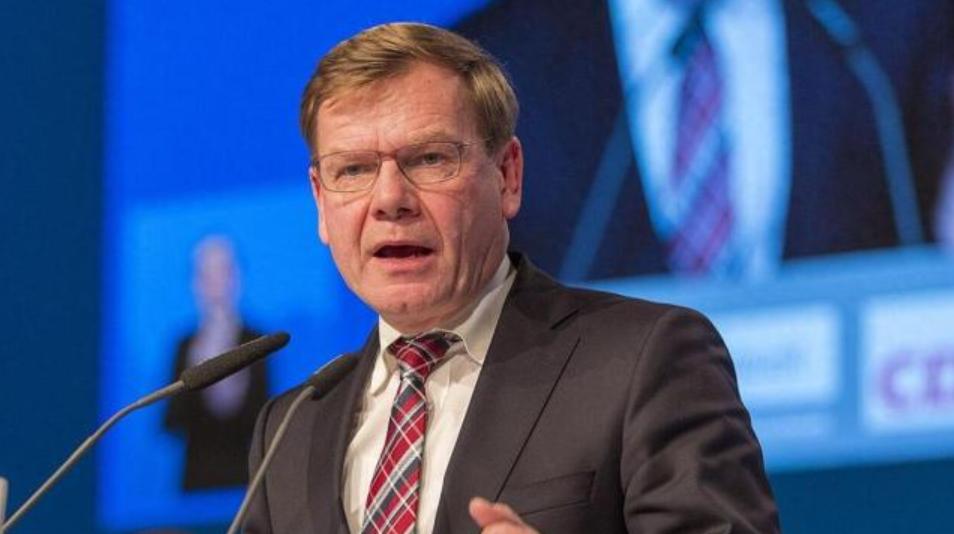 杀鸡儆猴，中方开始动真格了！德国想买稀土，就必须先交敏感数据。中国的“稀土战”把