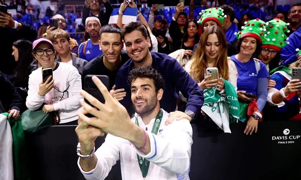 贝雷蒂尼，先下一城！三场两胜的戴维斯杯决赛刚刚结束首场比赛，贝雷蒂尼以2-0(