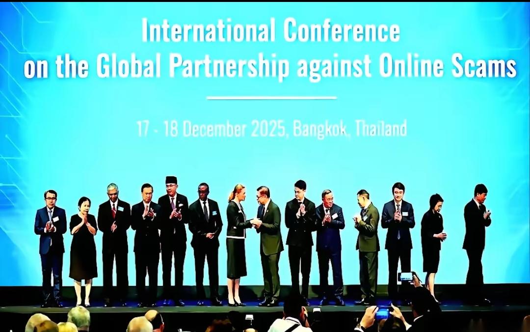 刚刷到一个消息，后背有点发麻，但更多的是兴奋。60个国家，注意，是60个。黑