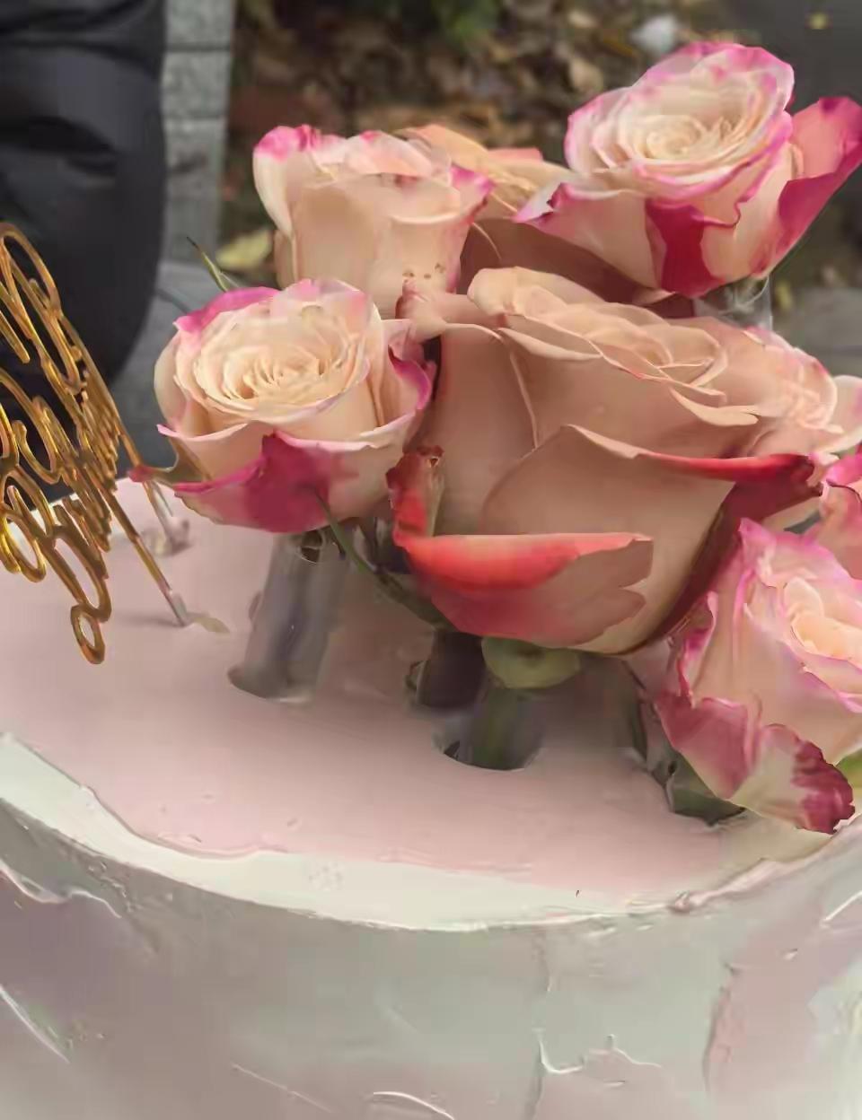 月销过万、好评如潮，实地一看全假证！拼多多被罚15亿你还敢买吗当你点开拼多多