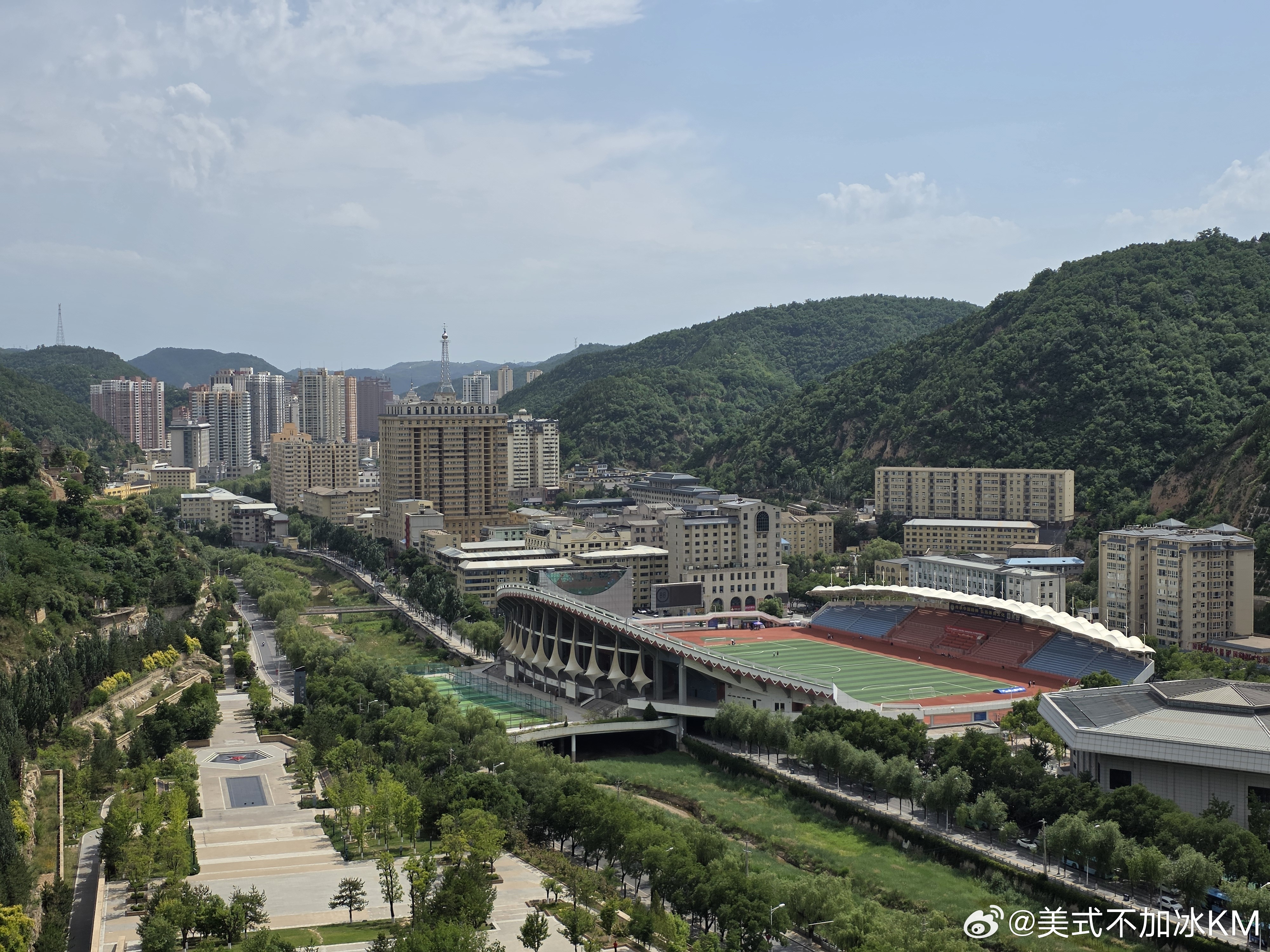 分享图片延安·南泥湾革命旧址