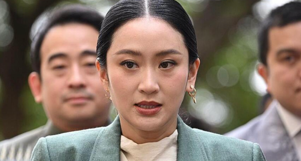 一场“不动枪的政变”！佩通坦与泰国军方、泰国王室这三方博弈中，宪法法院扮演的是“