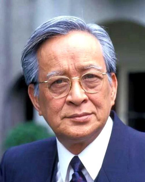 2025年11月4日，香港资深演员林尚武因心脏病突发离世，享年75岁。他曾在19