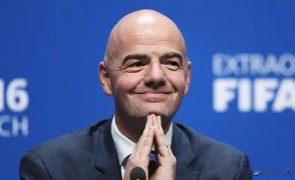反转了，央视要是不买世界杯转播权，国际足联可能构成违约，是要赔偿赞助商亏损的。现