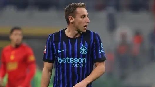 闹呢，想白嫖！国际米兰的意大利中场弗拉泰西一直在寻求冬窗离队，以得到足够的出场时