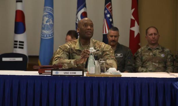 驻韩美军最近搞了个大动作直接把朝鲜半岛的定位给改了，这波操作让韩国全网吵翻，有人