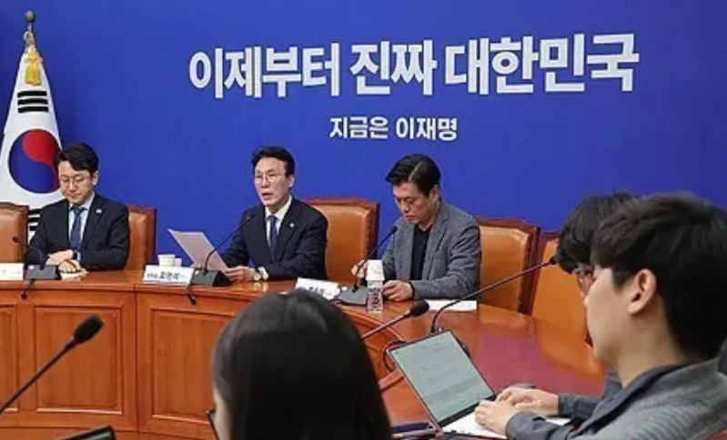 6月3日韩国国民力量临时党首金龙泰表示，即便李在明候选人当选，对的审判也会如期进